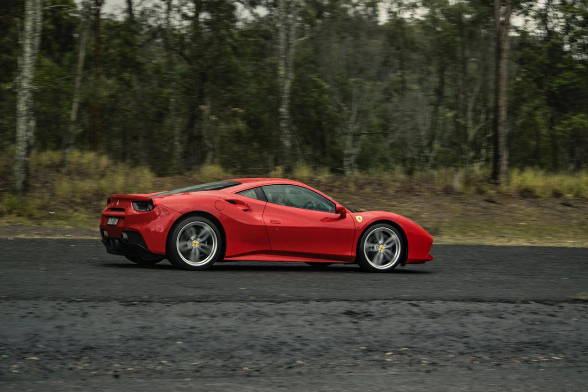 Ferrari 488 GTB фото 173792