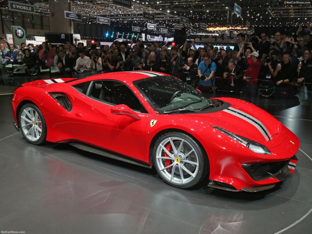 Ferrari 488 Pista фото