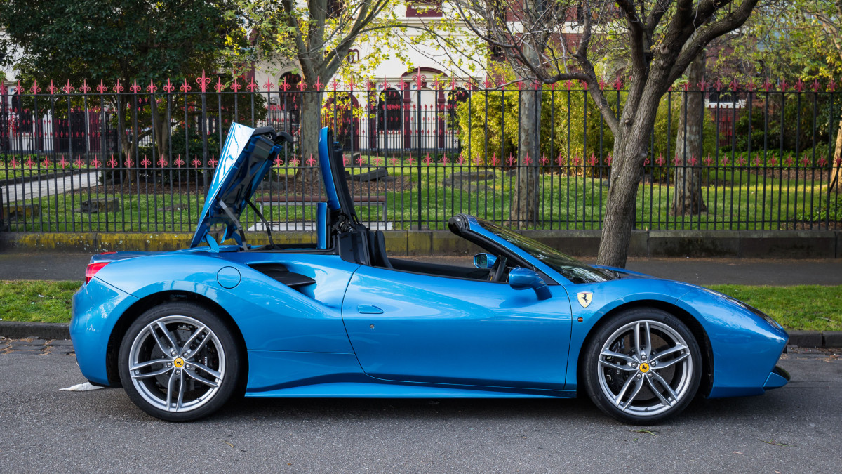 Ferrari 488 Spider  фото 175747