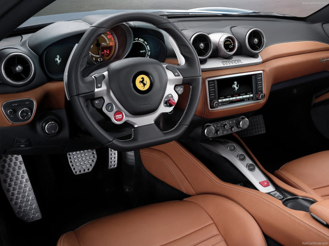 Ferrari California T фото