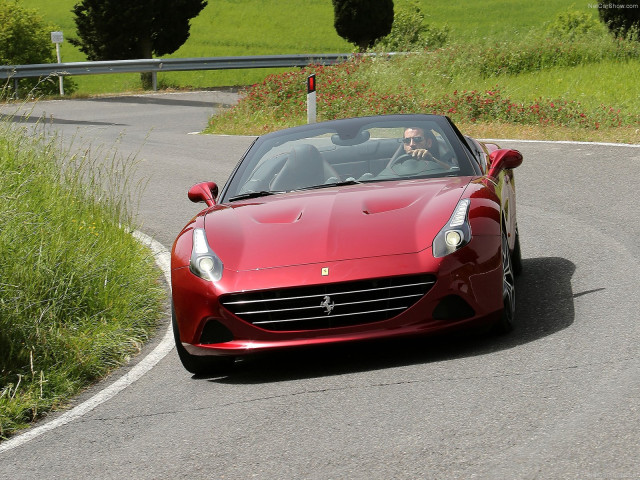 Ferrari California T фото