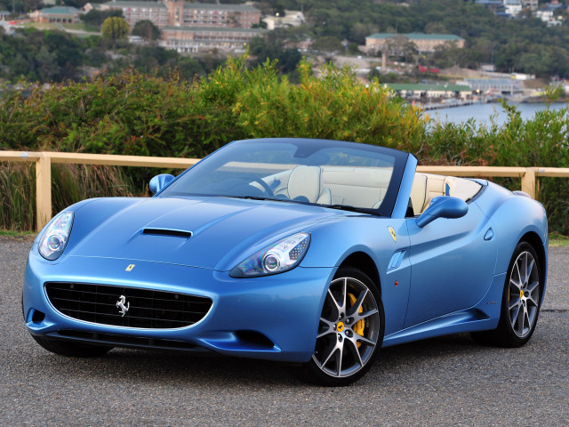 Ferrari California фото