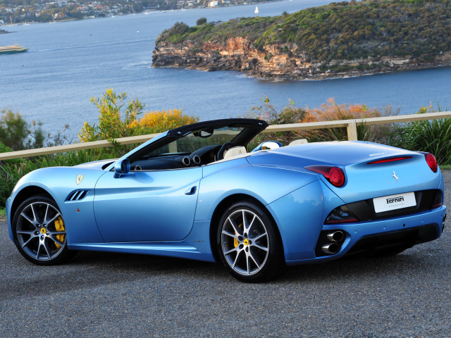 Ferrari California фото