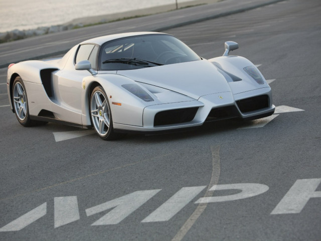 Ferrari Enzo фото