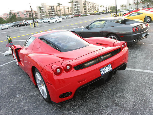 Ferrari Enzo фото