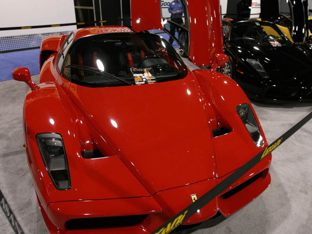 Ferrari Enzo фото