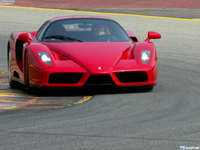 Ferrari Enzo фото