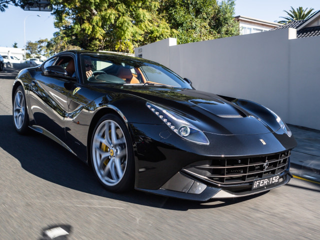 Ferrari F12 berlinetta фото