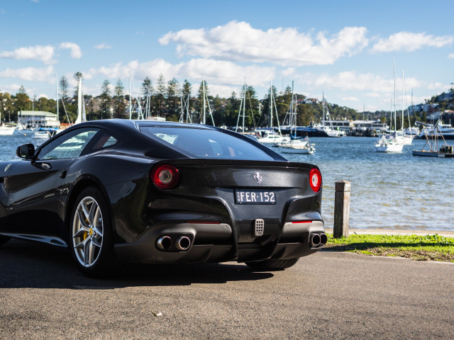 Ferrari F12 berlinetta фото