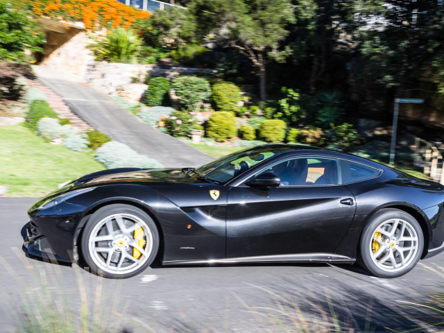 Ferrari F12 berlinetta фото