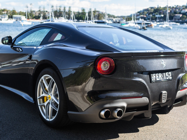 Ferrari F12 berlinetta фото