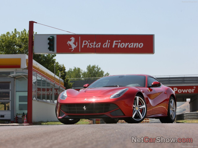 Ferrari F12 berlinetta фото