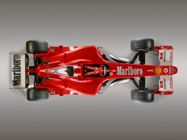 Ferrari F2004 фото