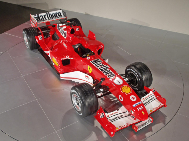 Ferrari F2005 фото