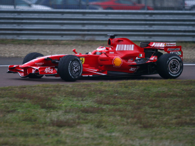 Ferrari F2008 фото