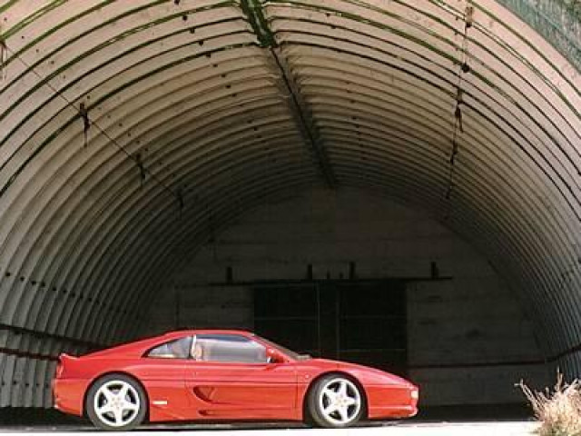 Ferrari F355 Berlinetta фото