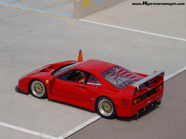 Ferrari F40 LM фото