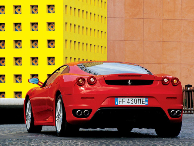 Ferrari F430 фото