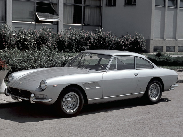 Ferrari Ferrari 330 gt 2+2 фото