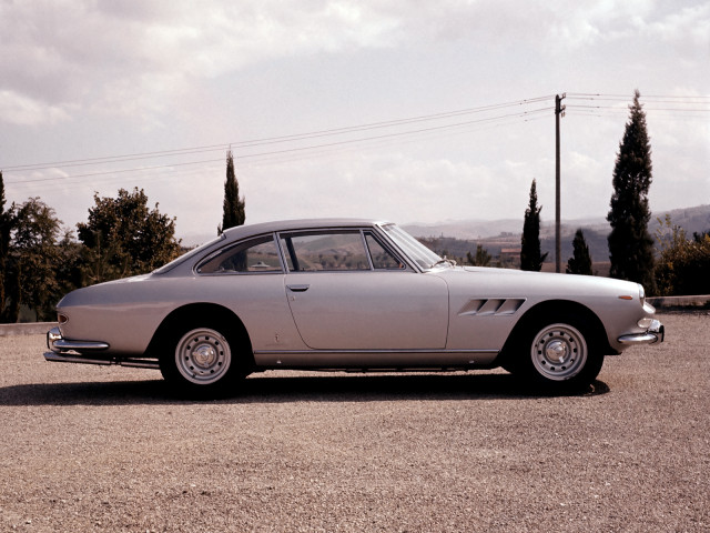 Ferrari Ferrari 330 gt 2+2 фото