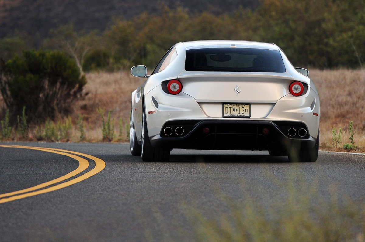 Ferrari FF фото 106056