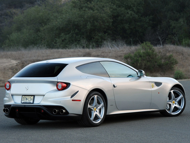 Ferrari FF фото