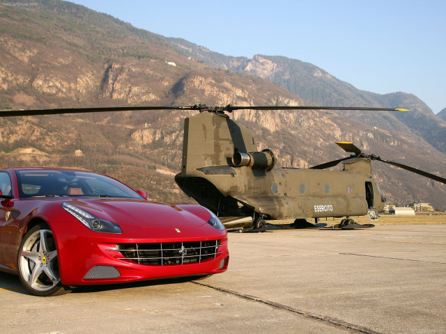 Ferrari FF фото