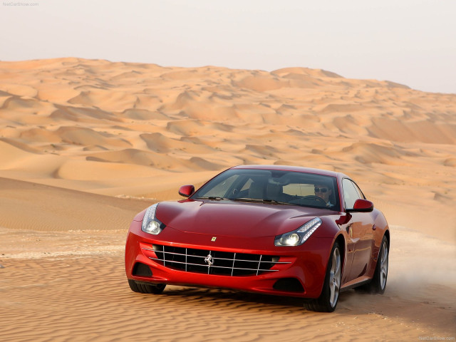 Ferrari FF фото