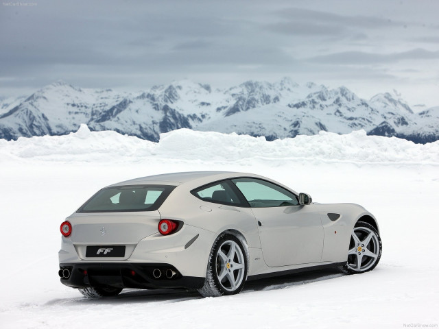 Ferrari FF фото