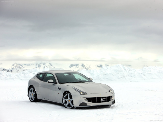 Ferrari FF фото