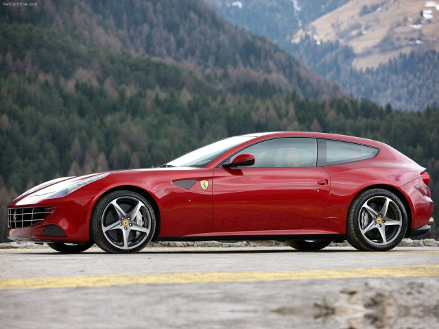 Ferrari FF фото