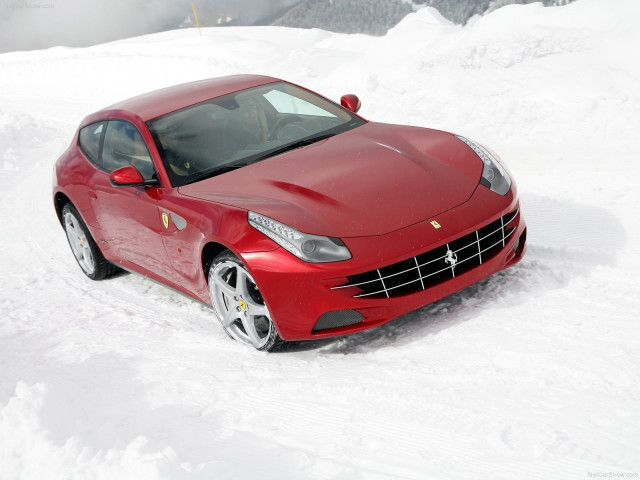 Ferrari FF фото