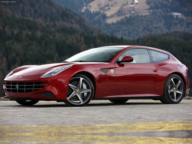 Ferrari FF фото