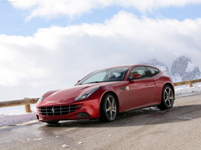 Ferrari FF фото