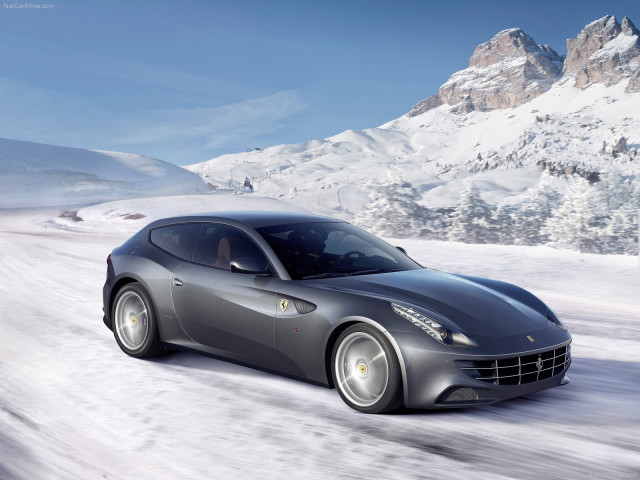 Ferrari FF фото