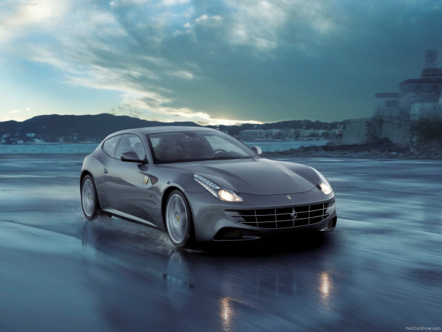 Ferrari FF фото