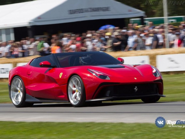 Ferrari F12 TRS фото