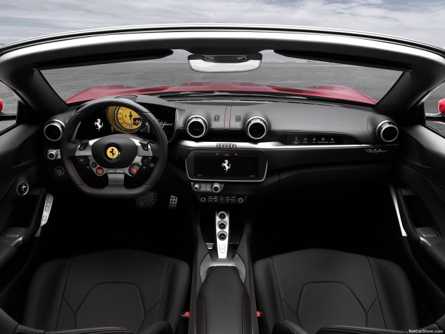 Ferrari Portofino фото