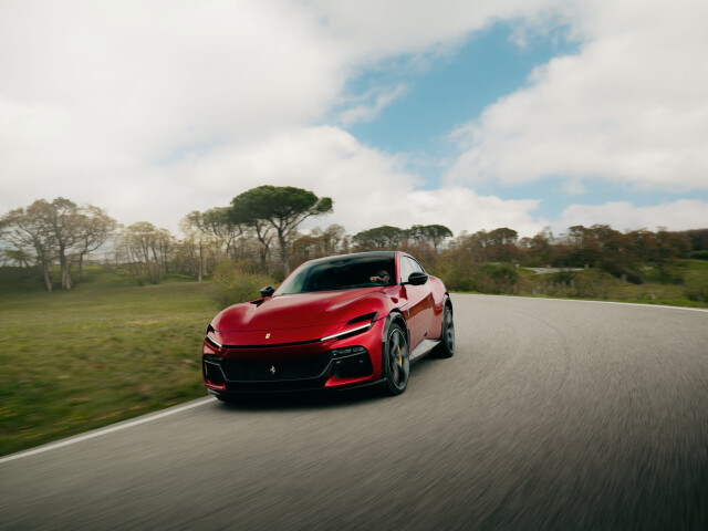 Ferrari Purosangue фото