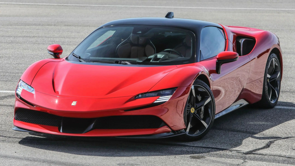 Ferrari SF90 Stradale фото 208029