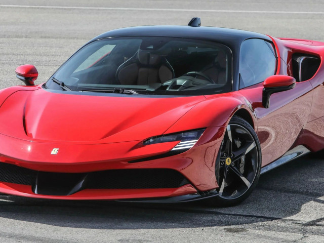 Ferrari SF90 Stradale фото