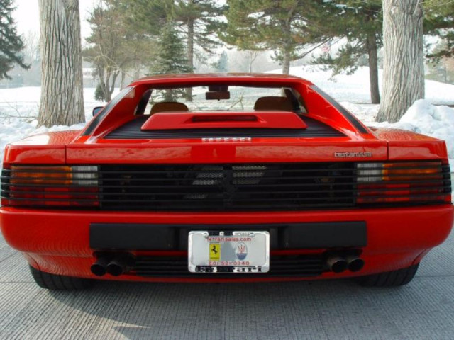 Ferrari Testarossa фото