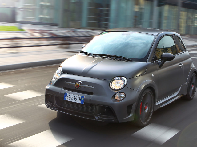 Fiat  Abarth 695 Biposto фото