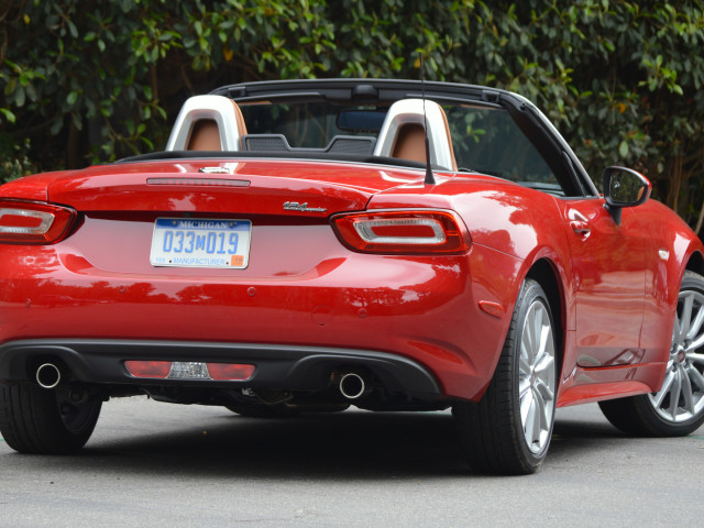 Fiat 124 Spider фото