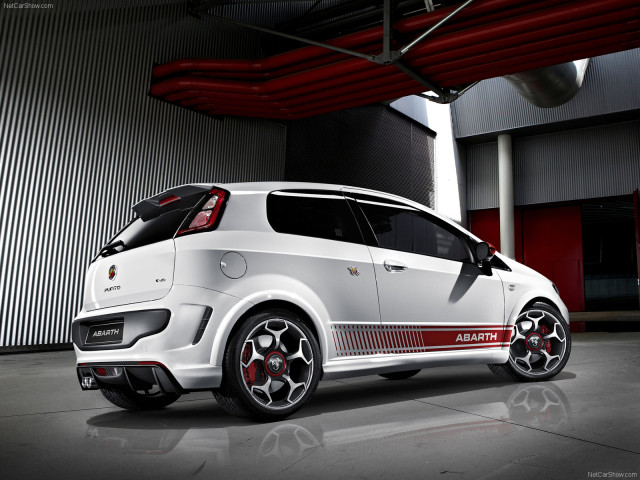 Fiat Punto Evo Abarth фото