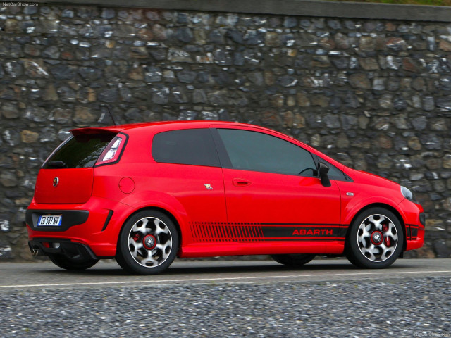 Fiat Punto Evo Abarth фото