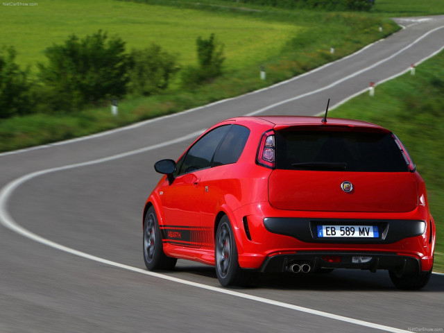 Fiat Punto Evo Abarth фото