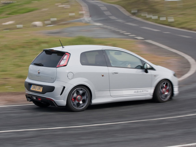 Fiat Punto Evo Abarth фото