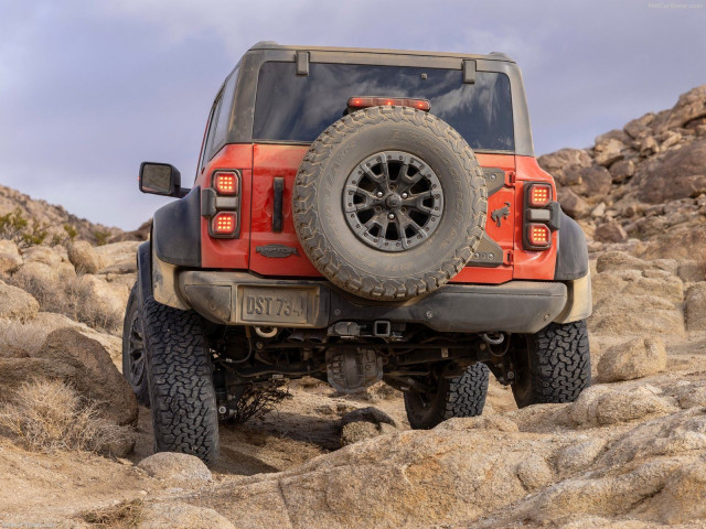 Ford Bronco Raptor фото