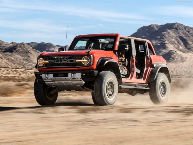 Ford Bronco Raptor фото